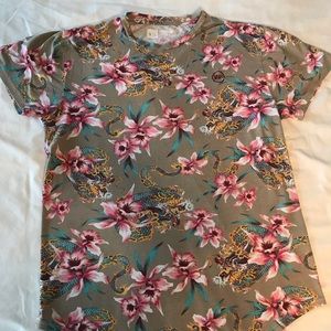 Scallop T-shirt
